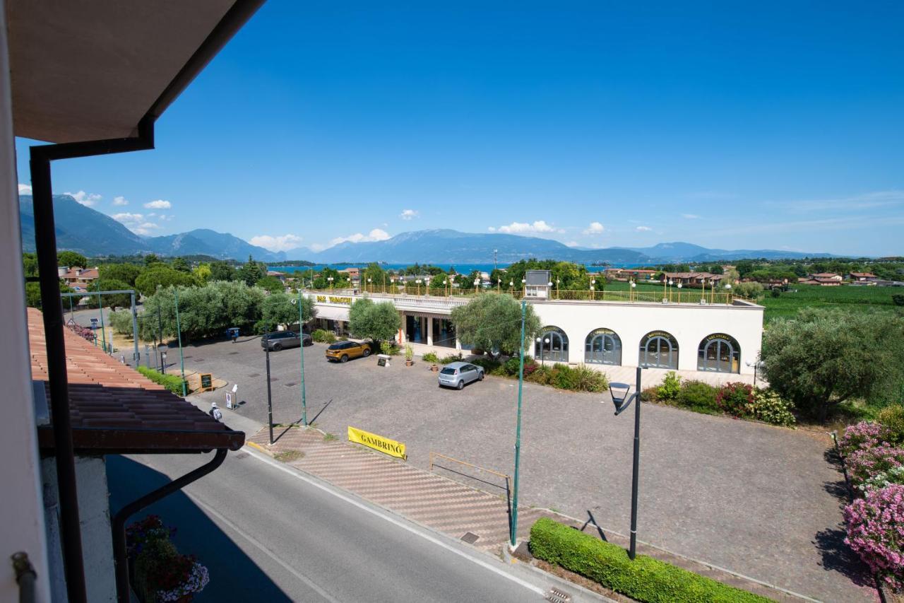 Il Cortiletto - Appartamento Lores Manerba del Garda Buitenkant foto